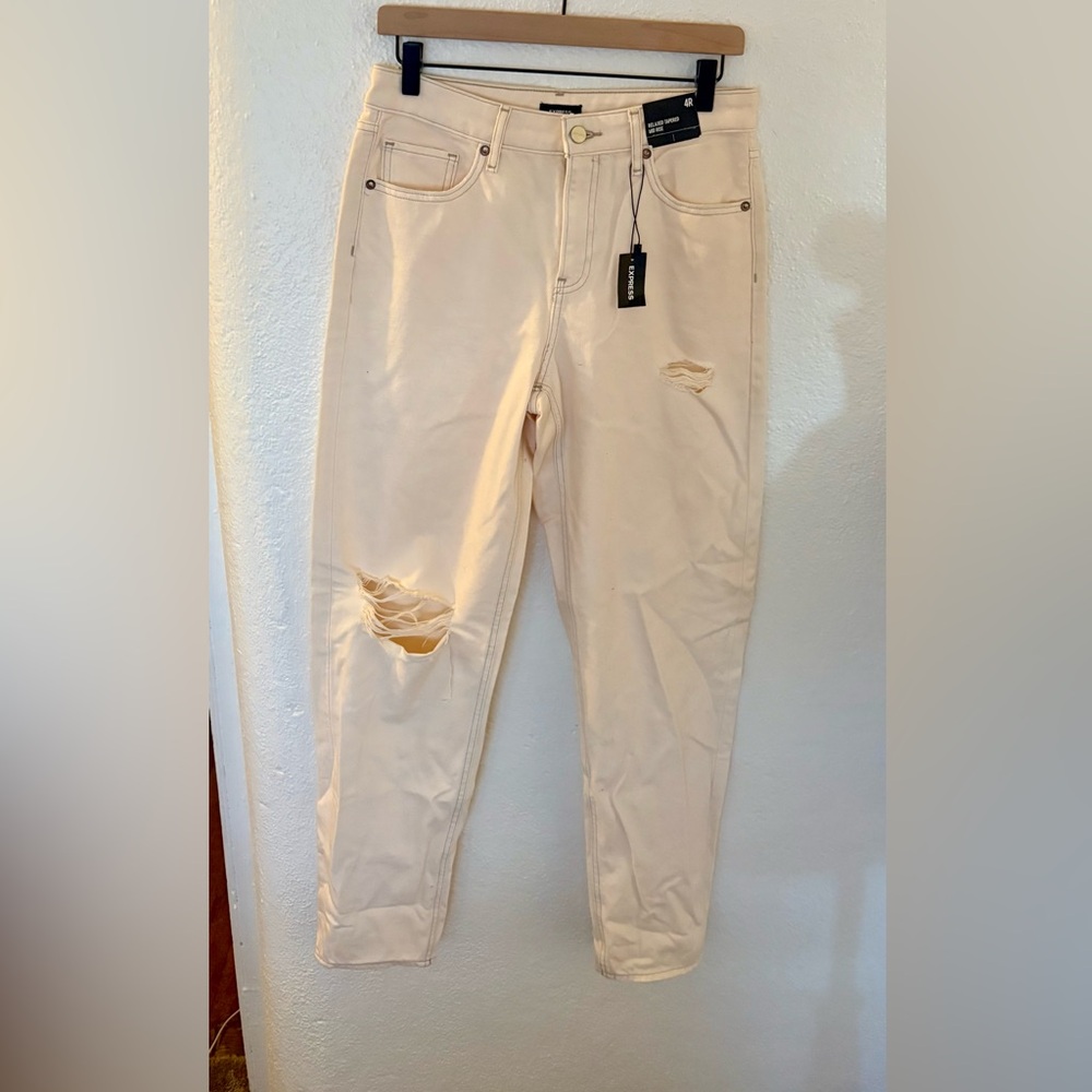 NWT Express Cream 4R Tapered Mid Rise Distressed exclusive Details
